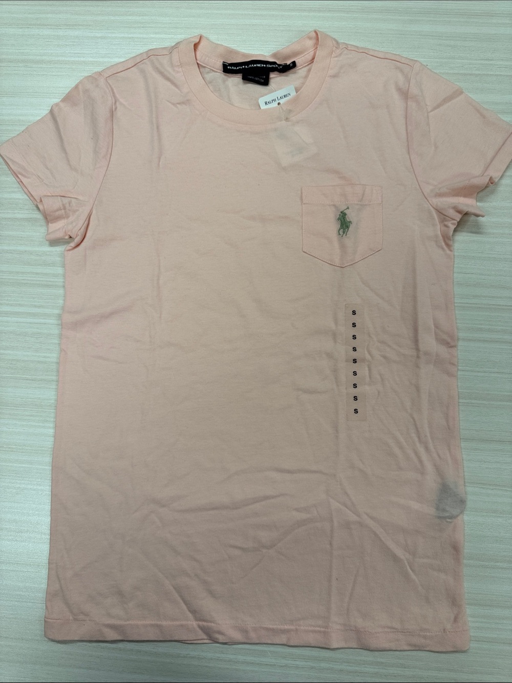 Ralph Lauren Light Pink Pocket Tee with Green Pony. PTP 15.5”. Length 23”